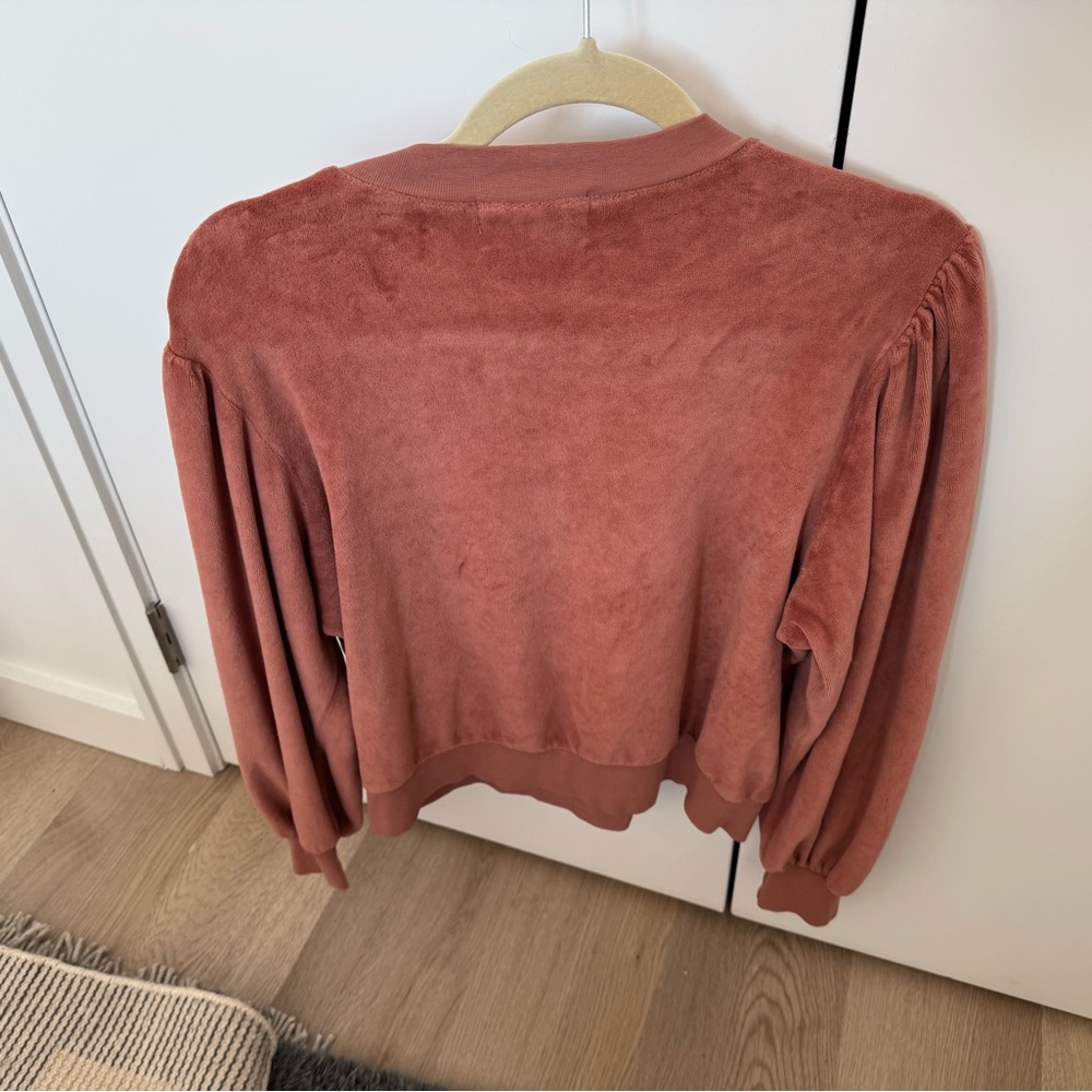 Suzi Kondi Rust Sweatshirt - Picture 2 of 4